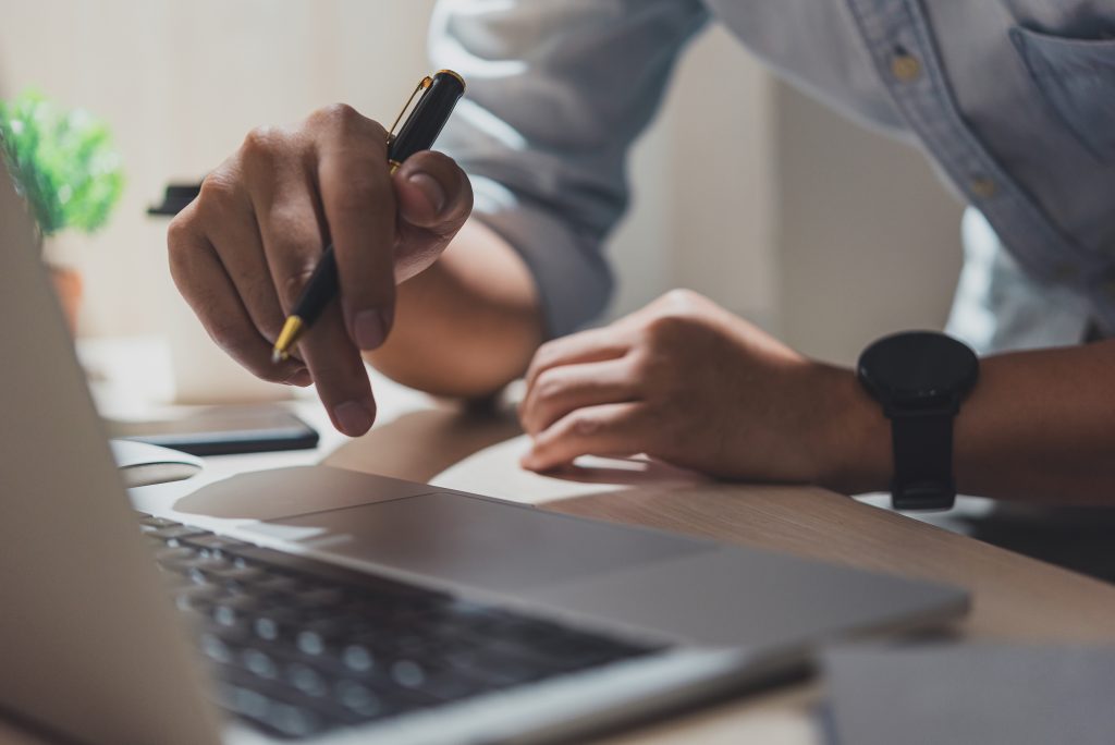 Pageviews: o que são e como se diferenciam do número de visitantes?